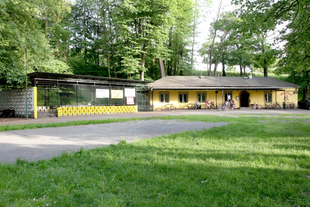 AREL ZMOST V ALBRECHTICCH