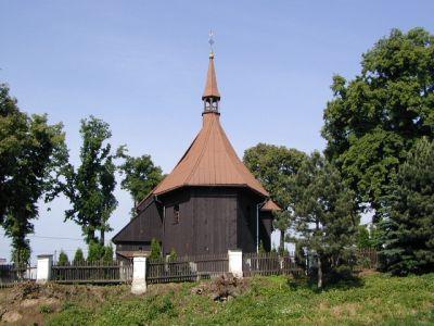 KOSTEL SV. PETRA A PAVLA V HNVOICCH