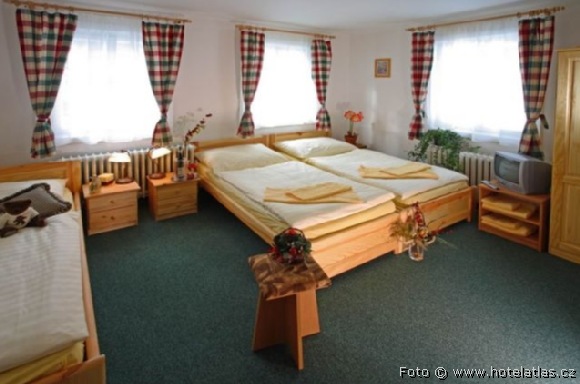 HOTEL ATLAS V PECI POD SNĚŽKOU